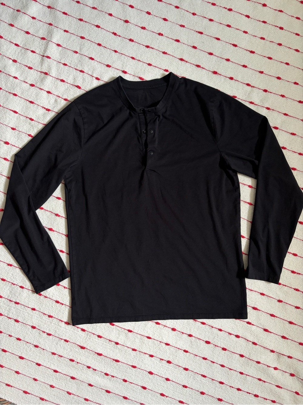 Lululemon Men’s Fundamental Long-Sleeve Henley